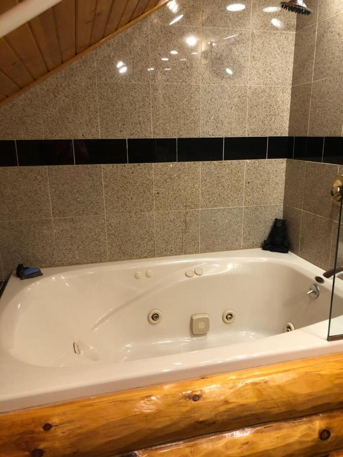 Black River Crossing Bed & Breakfast Bessemer Екстер'єр фото